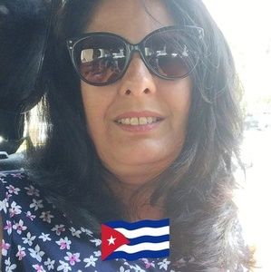 Meet your Posher, Nayade